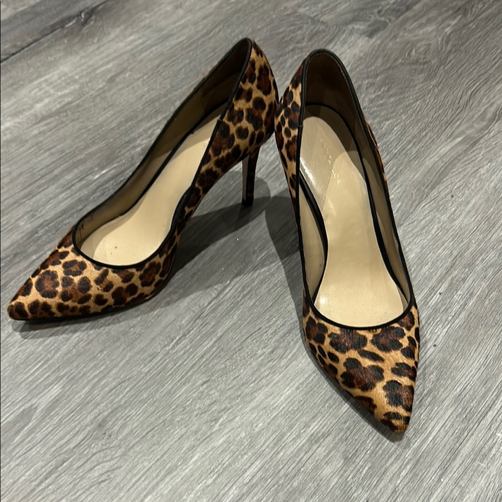 Ann Taylor Brown and Black Heels Classic Pointed-Toe